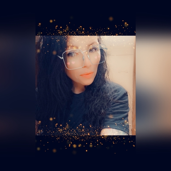 Meet your Posher, Sarah - Picture 4 of 7